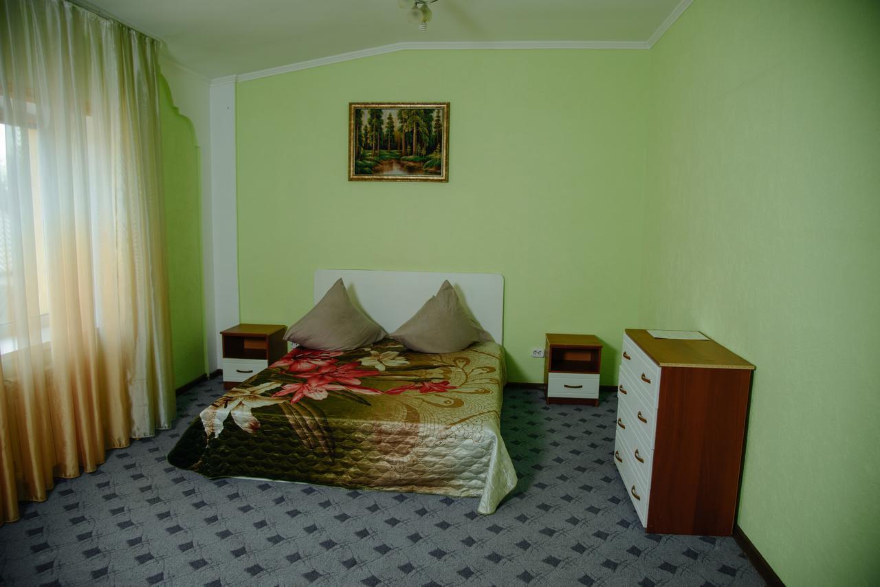 Hostel Wigwam Uralsk Exteriér fotografie